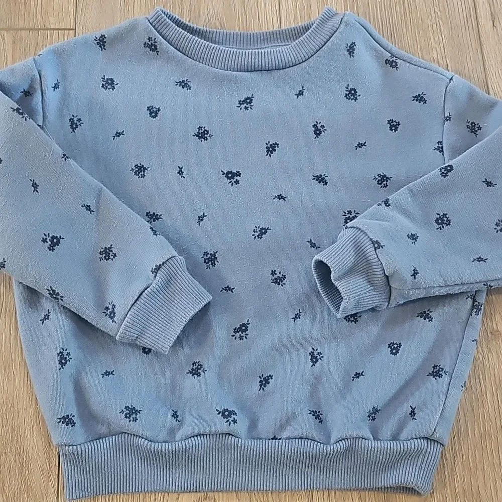 Girls Bundle. 3 Outfits Plus A Vest With Matching Pants Great Condition - Picture 9 of 16